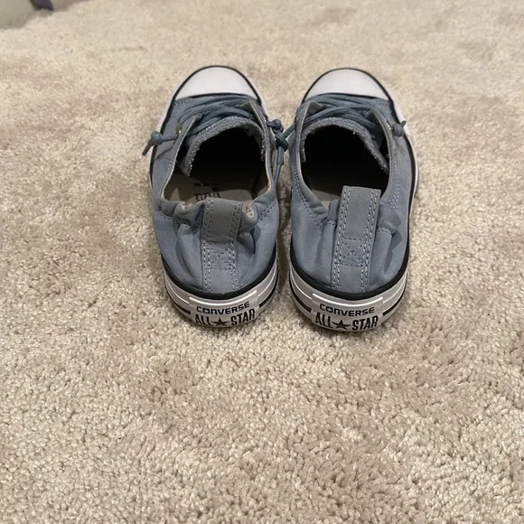 Blue converse - Picture 3 of 5